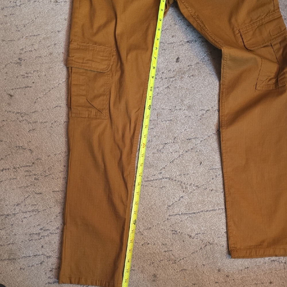 Levi's Cargo Taper Pants Reg Fit Trough Tight To Sligfor Men 18 REG. 29 X 29 NWT - Picture 11 of 16